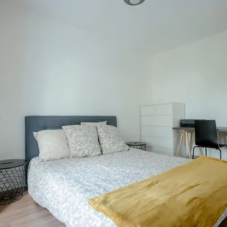 T2 Cosy Bordeaux - Tram & Parking Lägenhet Cenon