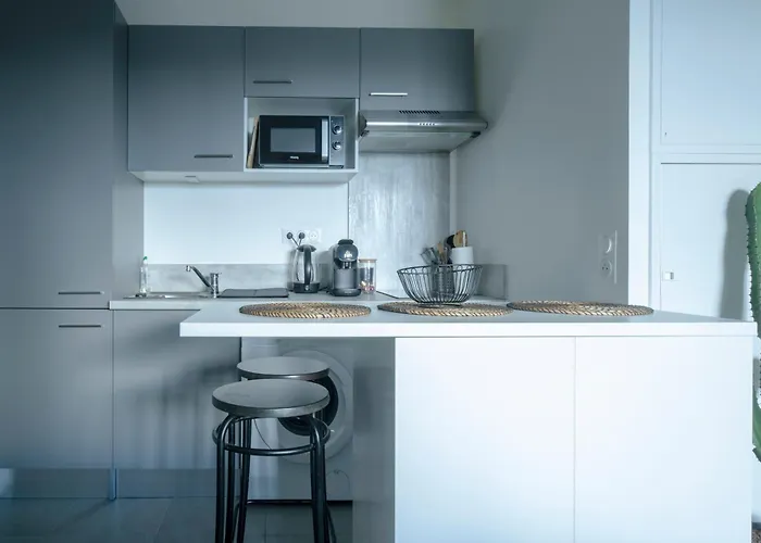 Appartamento T2 Cosy Bordeaux - Tram & Parking *